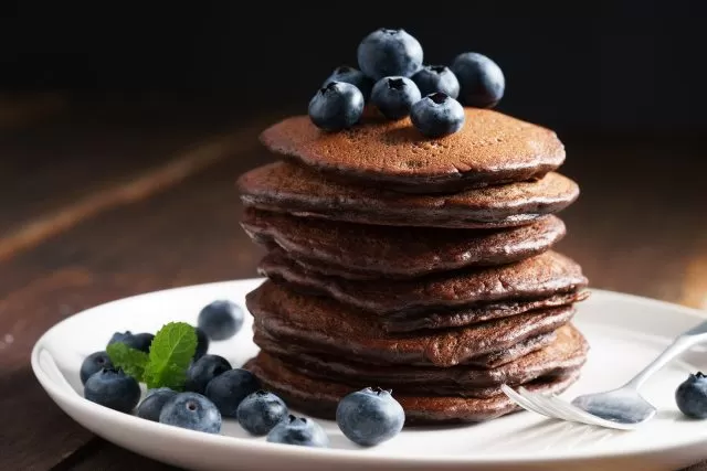 Indulge in Morning Delight: Cocoa and Berry Pancakes for a Nutritious Start